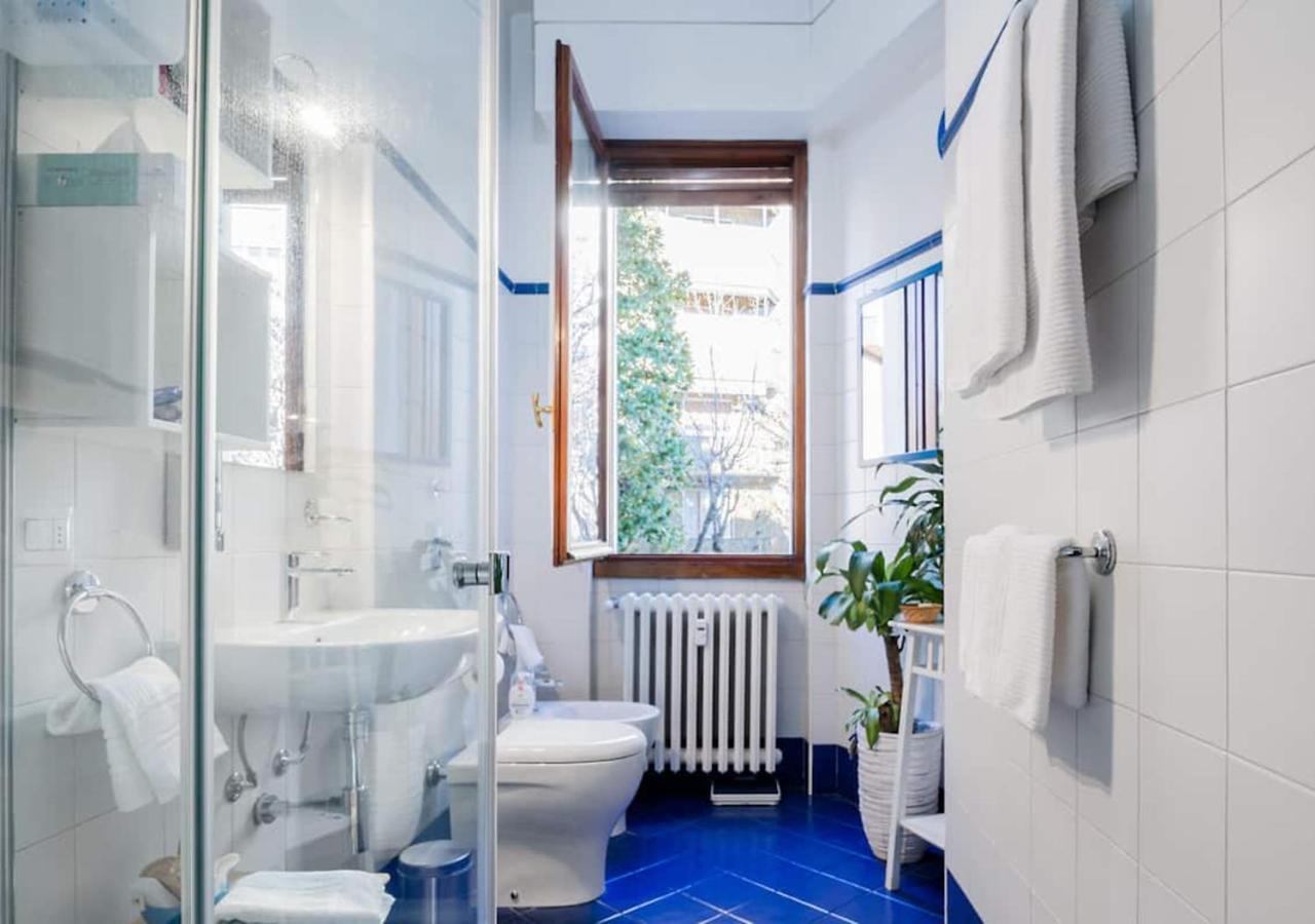Appartamento Blu A Milano Zona Ripamonti Vicino Allo Ieo Exterior foto